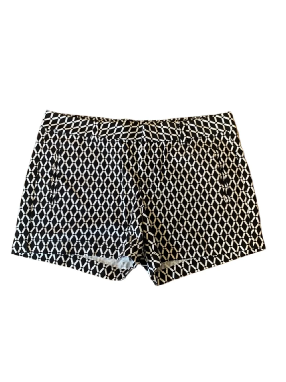 Stylus Shorts 8 Black and White Geometric Pattern 100% Cotton Pockets - Picture 1 of 7